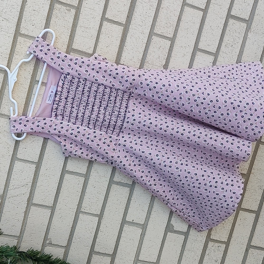PINK DRESS - Picture 3 of 10